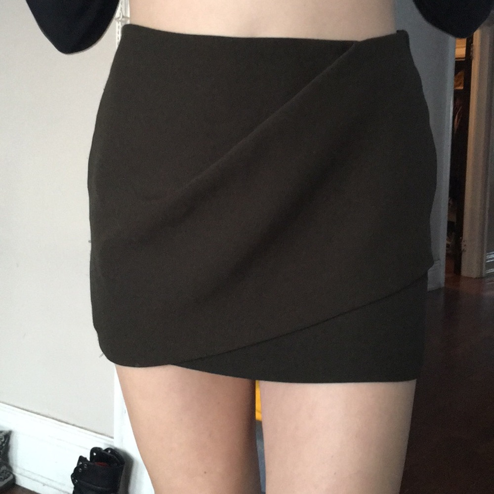 Zara skirt with pleat front detail